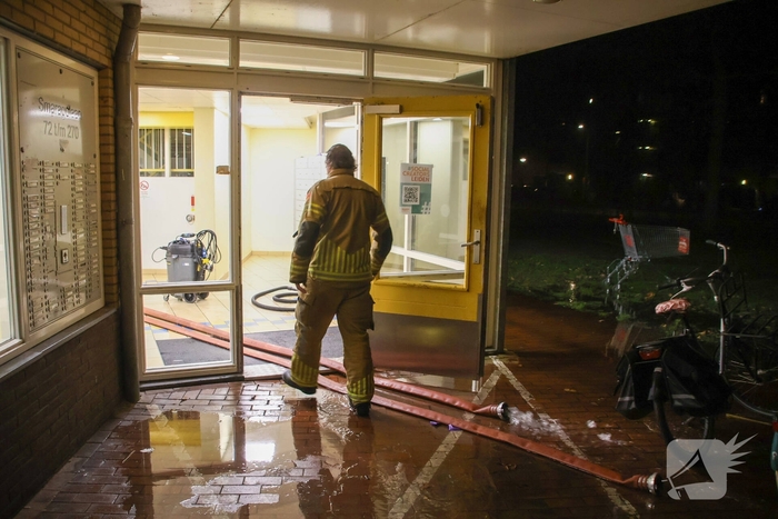 Meerdere woningen onder water door leidingbreuk