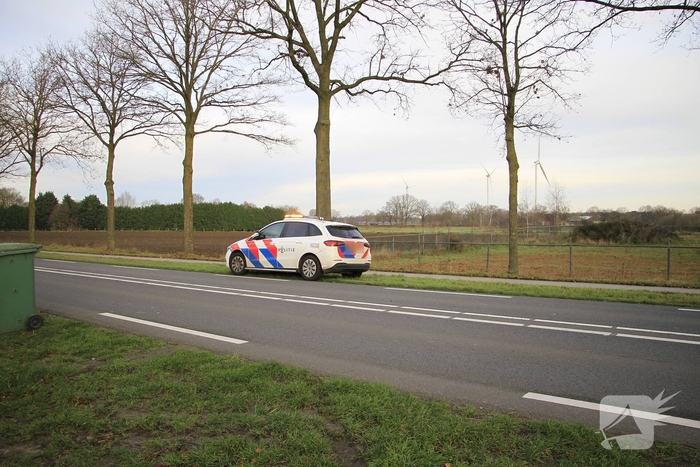 Aanrijding met letsel na botsing tussen auto en vrachtwagen