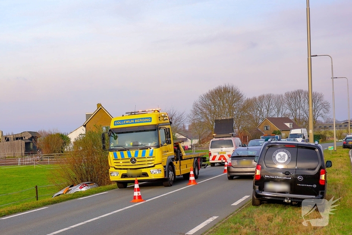 Auto te water in ongeval