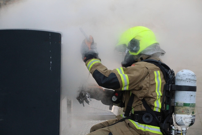 Containerbrand zorgt voor rookoverlast