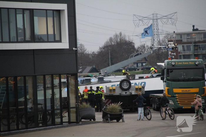 Brand op binnenvaartschip snel geblust