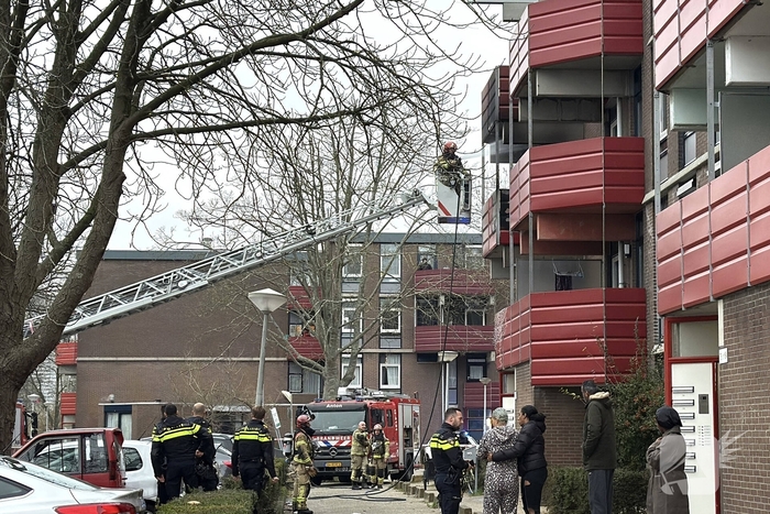 Brand op balkon van woning