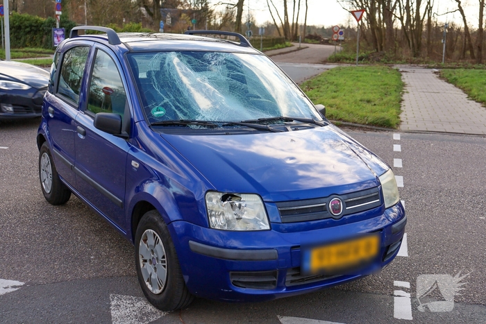 Fietser gewond bij aanrijding met auto