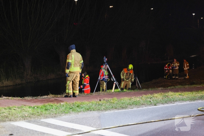 Dodelijk ongeval met auto leidt tot brand