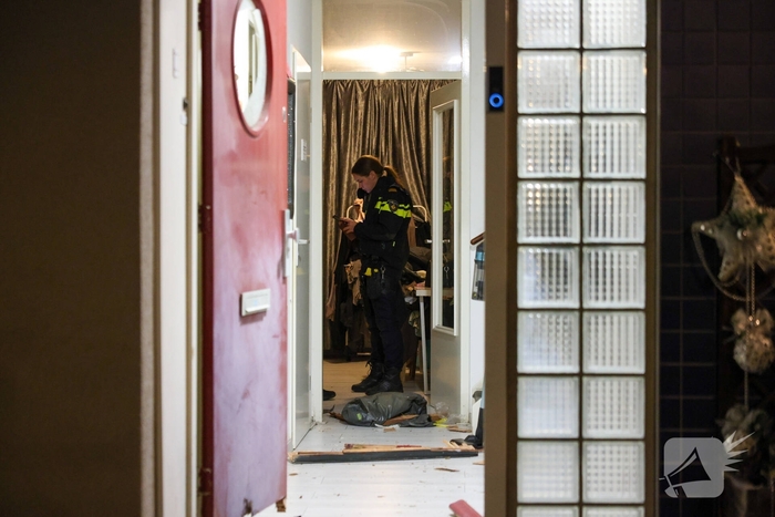 Explosie beschadigt woning tijdens kerstochtend