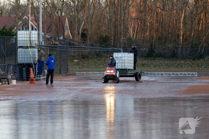Eerste kerstdag brengt schaatsplezier op natuurijs
