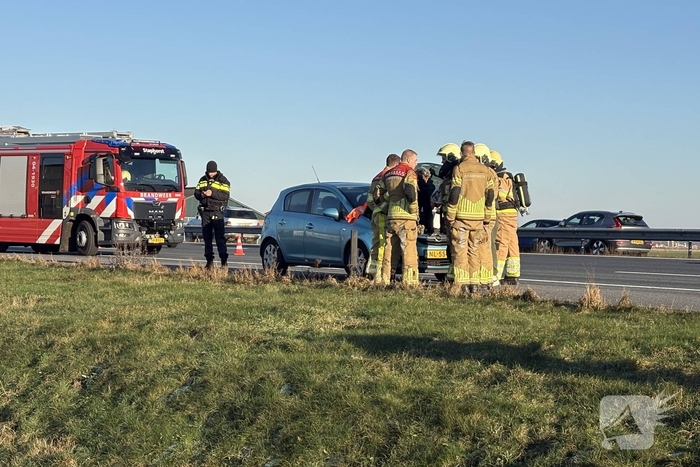 Autobrand leidt tot verkeershinder op A28
