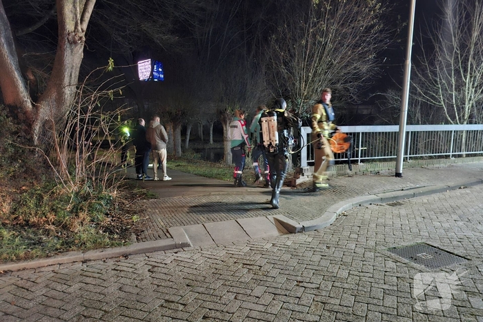 Grote zoekactie in water na aantreffen fiets en wak
