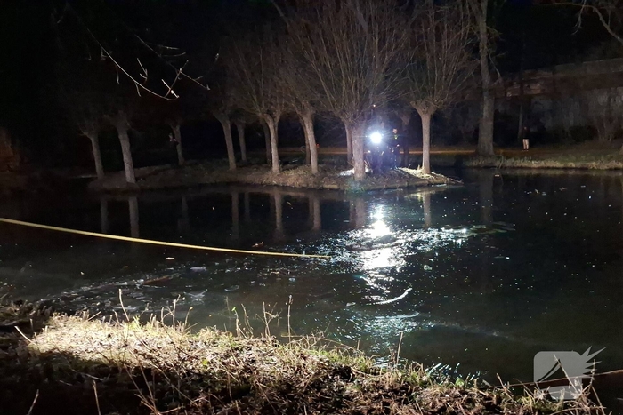 Grote zoekactie in water na aantreffen fiets en wak