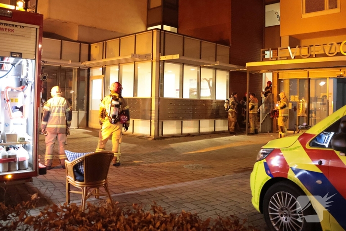 Brand in flatwoning leidt tot evacuaties