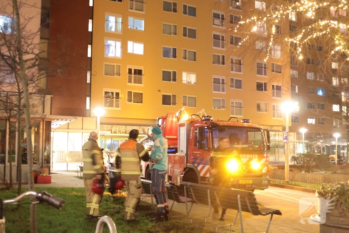 Brand in flatwoning leidt tot evacuaties