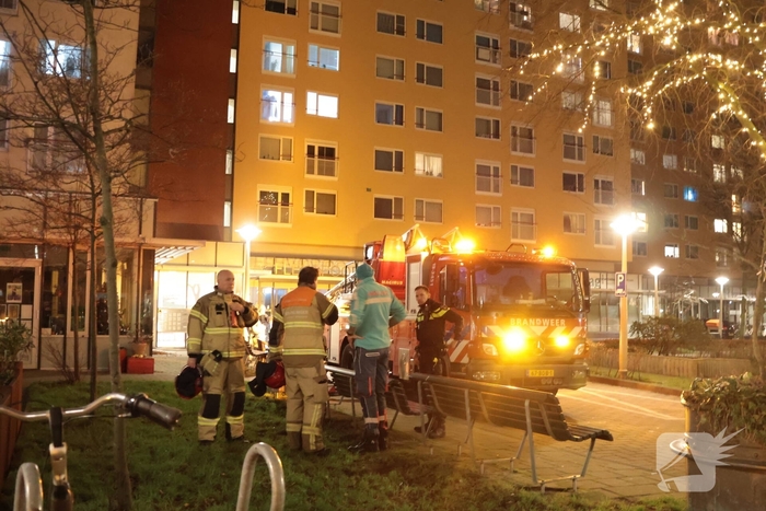 Brand in flatwoning leidt tot evacuaties