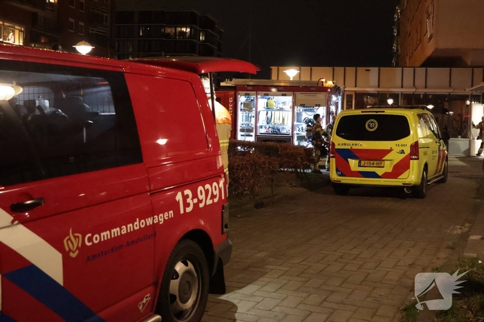 Brand in flatwoning leidt tot evacuaties