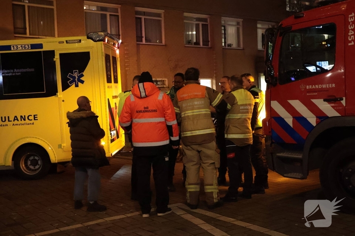 Brand in flatwoning leidt tot evacuaties