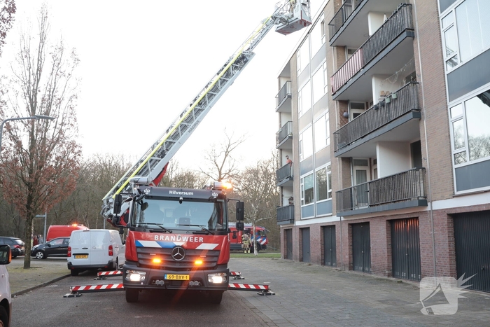 Brand in flatwoning leidt tot zwaargewonde