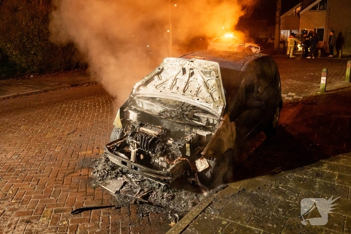 Auto afgebrand na brandstichting