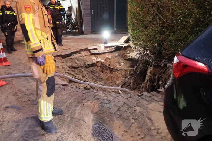 Sinkhole door waterlekkage zorgt voor problemen