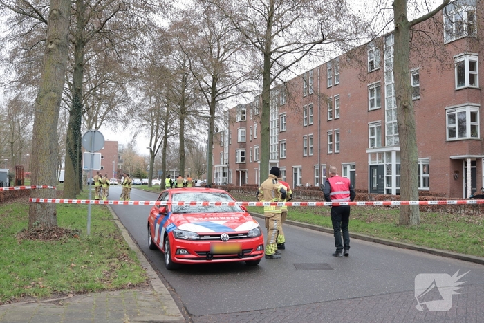 Verward persoon op dak leidt tot ingrijpen van hulpdiensten