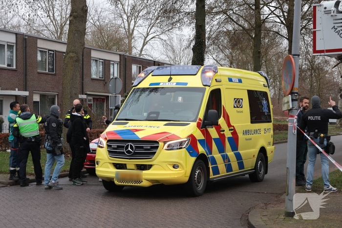 Verward persoon op dak leidt tot ingrijpen van hulpdiensten