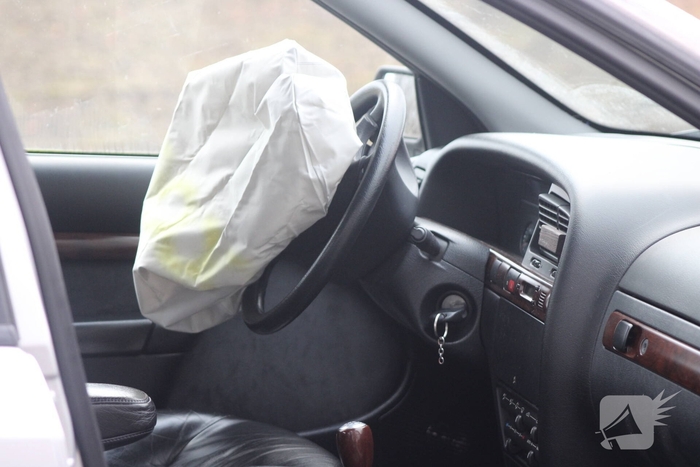 Flinke schade door botsing van voertuigen