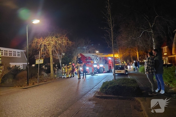 Schoorsteenbrand leidt tot brandweeractie