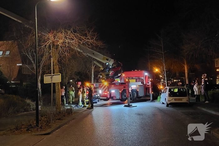 Schoorsteenbrand leidt tot brandweeractie