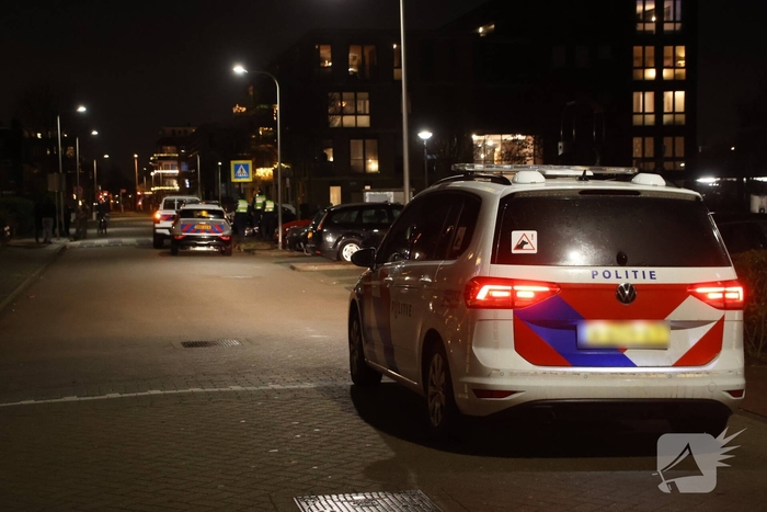 Meerdere aanhoudingen na gooien met vuurwerk naar hulpverleners