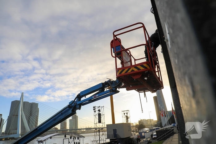 Laatste voorbereidingen voor vuurwerkshow gestart