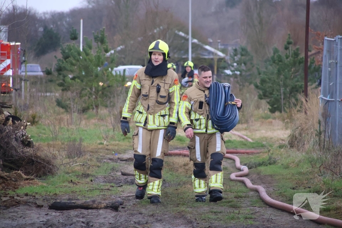 Brand in flinke berg met afval