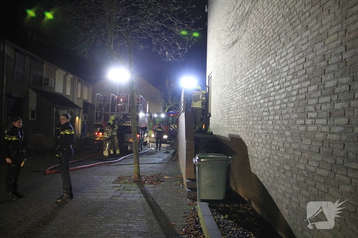 Buitenbrand beschadigt schuurtje en tuin