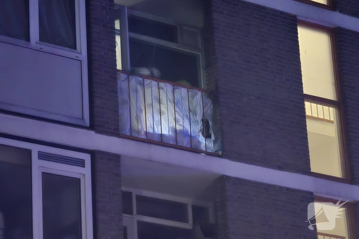 Balkonbrand door vuurwerk snel gedoofd