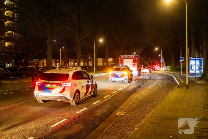 Meerdere brandstichtingen en bekogelingen door jongeren