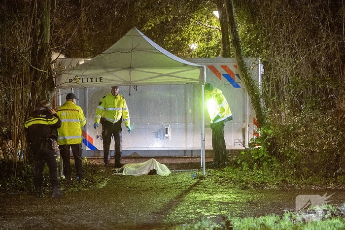 Twee doden bij schietpartij in park
