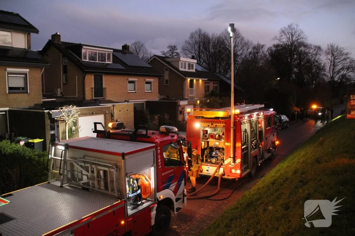 Brand in schoorsteen snel geblust