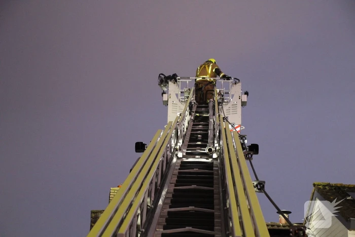 Brand in schoorsteen snel geblust