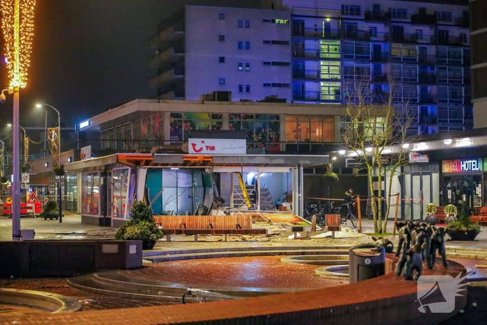 Explosie slaat gevel weg bij plofkraak op geldautomaat