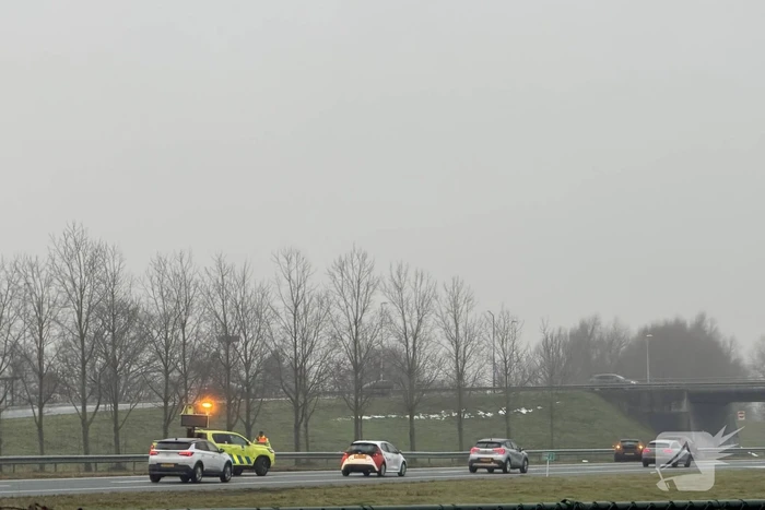 Ongeval tussen twee auto's veroorzaakt lange file