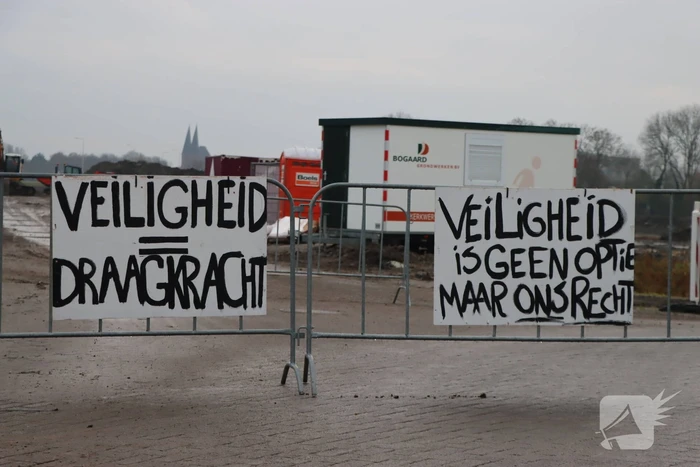 Demonstratie tegen komst asielzoekerscentrum