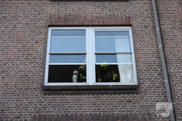 Brand in portiekwoning leidt tot snelle evacuatie