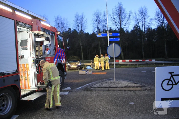 Ongeval tussen vrachtwagen en personenauto leidt tot gewonde