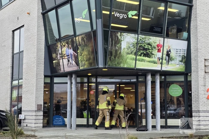 Controle na gaslucht in winkelpand