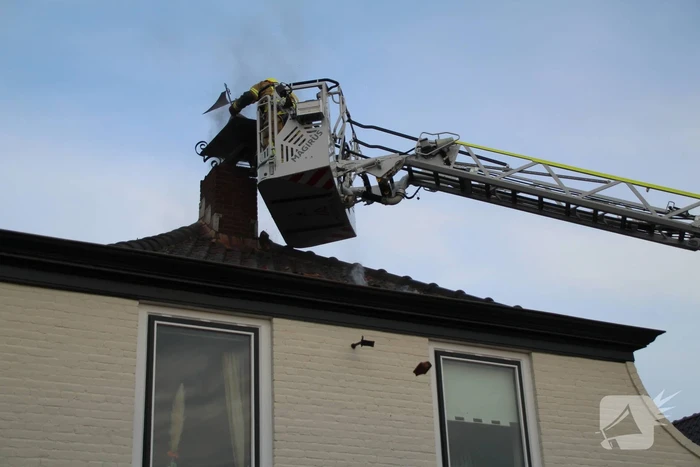 Schoorsteenbrand leidt tot evacuatie