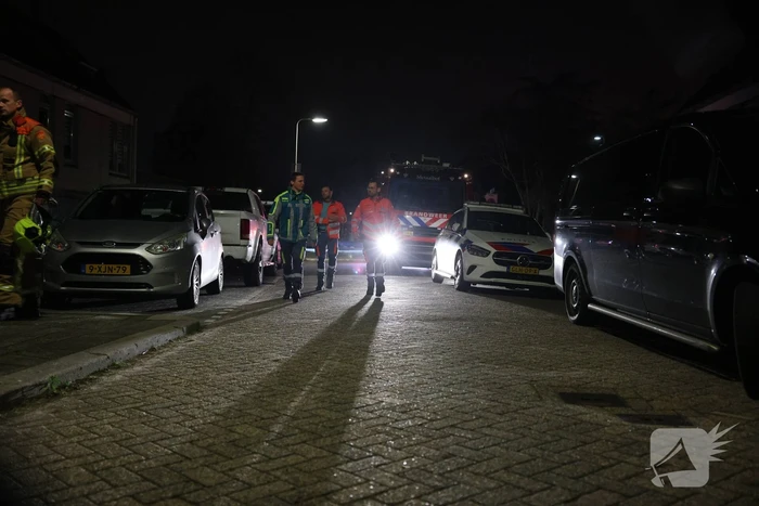 Cobra's en benzine aangetroffen in woning