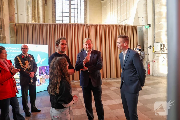 Koning bij viering 25 000ste wens Stichting Ambulance Wens