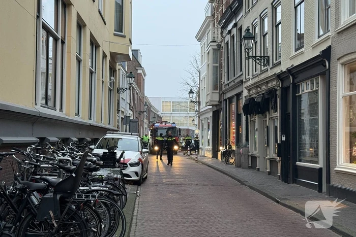 Brand ontstaan door gaslekkage; meerdere deuren geforceerd
