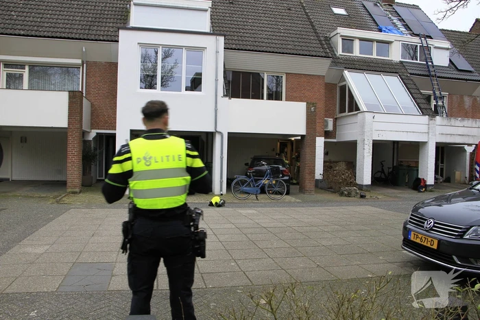 Brandweer meet hoge concentraties koolmonoxide
