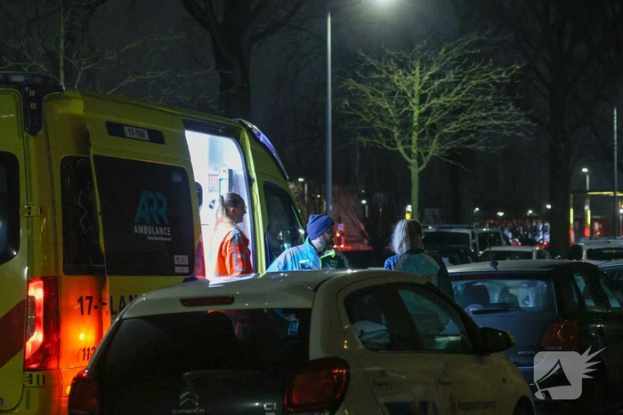 Voertuig rijdt opzettelijk mensen aan
