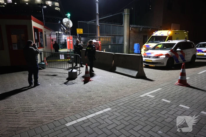 Steekincident op vluchtelingenboot leidt tot gewonde