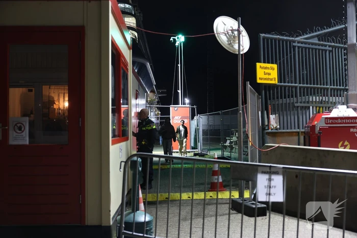 Steekincident op vluchtelingenboot leidt tot gewonde