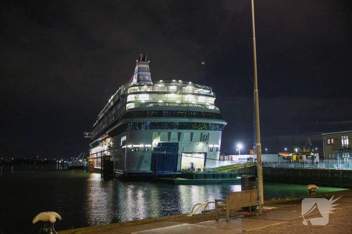 Steekincident op vluchtelingenboot leidt tot gewonde